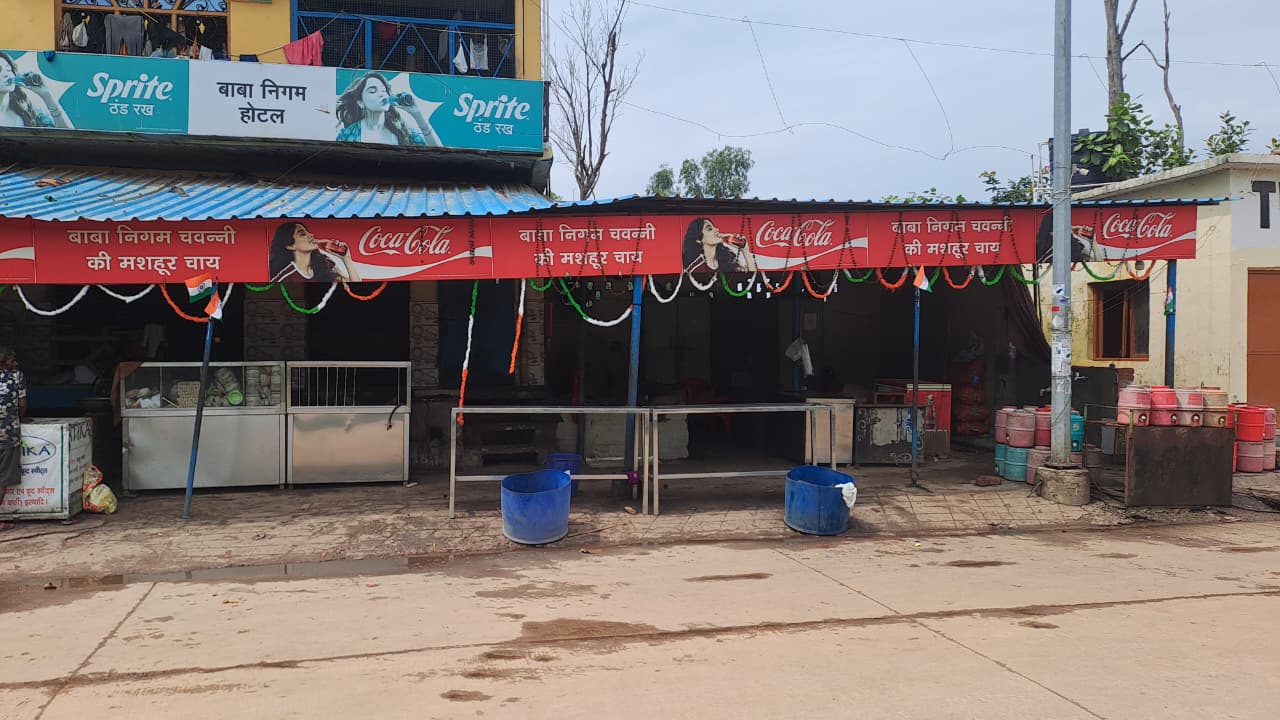 बेसमेंट में करंट लगने से मजदूर युवक की मौत, ढाबा परिसर में मचा हड़कंप