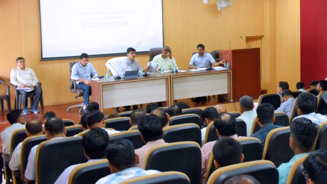 खेल अवस्थापनाओं के विकास को लेकर मंत्री ने की समीक्षा बैठक