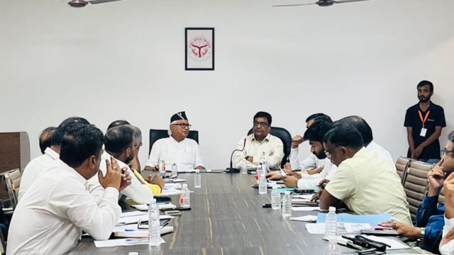 एक माह में विकास कार्य पूरे करें, लापरवाही पर होगी कार्रवाई: डॉ. नीरज