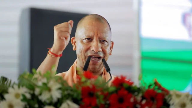 CM Yogi News: ‘कानून से खिलवाड़ करने वालों की धज्जियां उड़ा देंगे’, गोरखपुर में अपराधियों को सीएम योगी की दो टूक