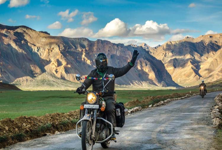 बाइक राइडिंग का रखते हैं शौंक तो बेस्ट हैं ये जगहें!