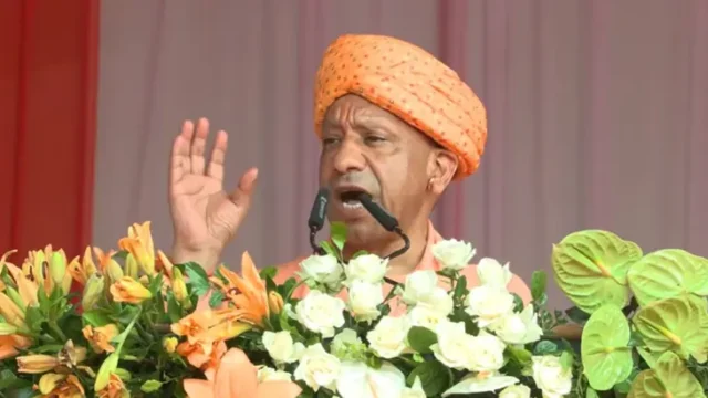 CM योगी का स्वतंत्रता दिवस संदेश: ‘आजादी सिर्फ राजनीतिक स्वतंत्रता नहीं, गरीबी और पिछड़ेपन से मुक्ति भी जरूरी’