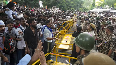 जंतर-मंतर प्रदर्शन : दिल्ली पुलिस ने सुप्रीम कोर्ट में अत्यधिक बल प्रयोग के आरोपों से किया इनकार