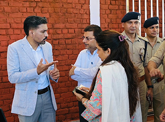 स्वतंत्रता दिवस समारोह की तैयारियां अंतिम चरण में, डीएम-एसएसपी ने लिया जायजा
