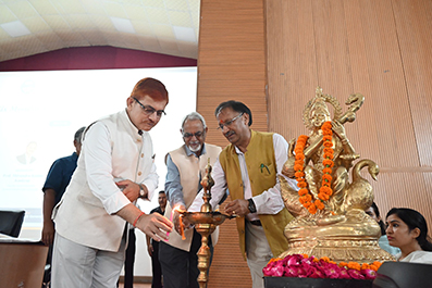 शोध की गुणवत्ता, नवाचार और तकनीकी दृष्टिकोण पर केंद्रित रहा यूओयू का दो दिवसीय शोध कार्यशाला