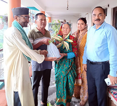 वनाधिकारी प्रकाश चंद्र आर्य ने देवकी लघु वाटिका मंडलसेरा का किया निरीक्षण