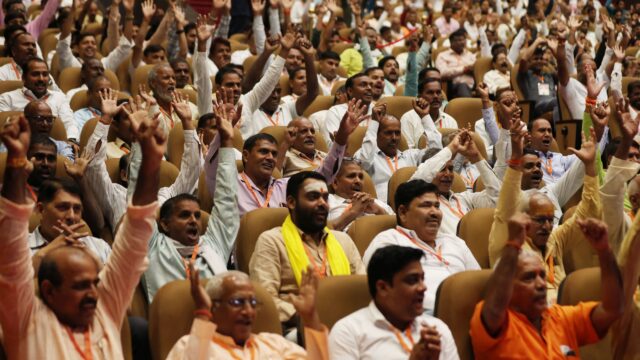 कोटेदारों ने दिया धन्यवाद, बोले-पहले लोग संदेह करते थे, अब देते हैं सम्मान