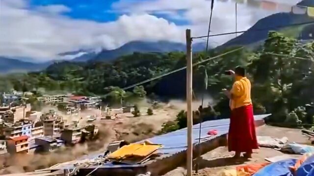 देखें नेपाल में आई भीषण बाढ़ से हुई तबाही की भयावह तस्वीरें