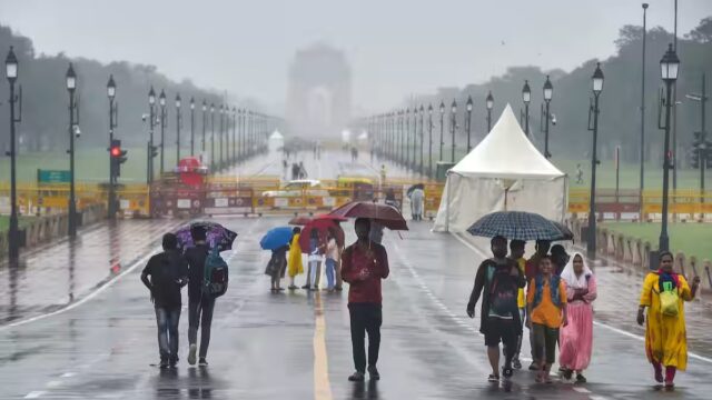 देश के कई राज्यों में भारी बारिश का अलर्ट, दिल्ली में भी सुहाना रहेगा मौसम