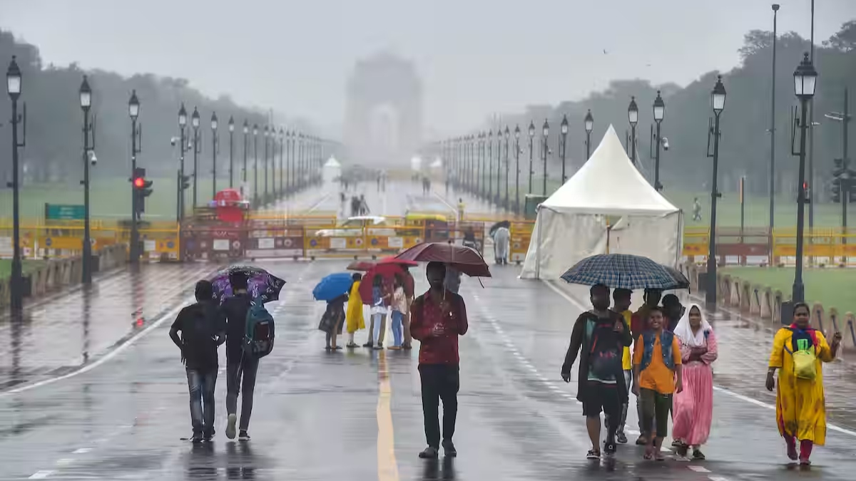 देश के कई राज्यों में भारी बारिश का अलर्ट, दिल्ली में भी सुहाना रहेगा मौसम