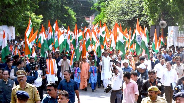 विकास, विरासत और भारत की आन-बान-शान का प्रतीक है तिरंगाः योगी