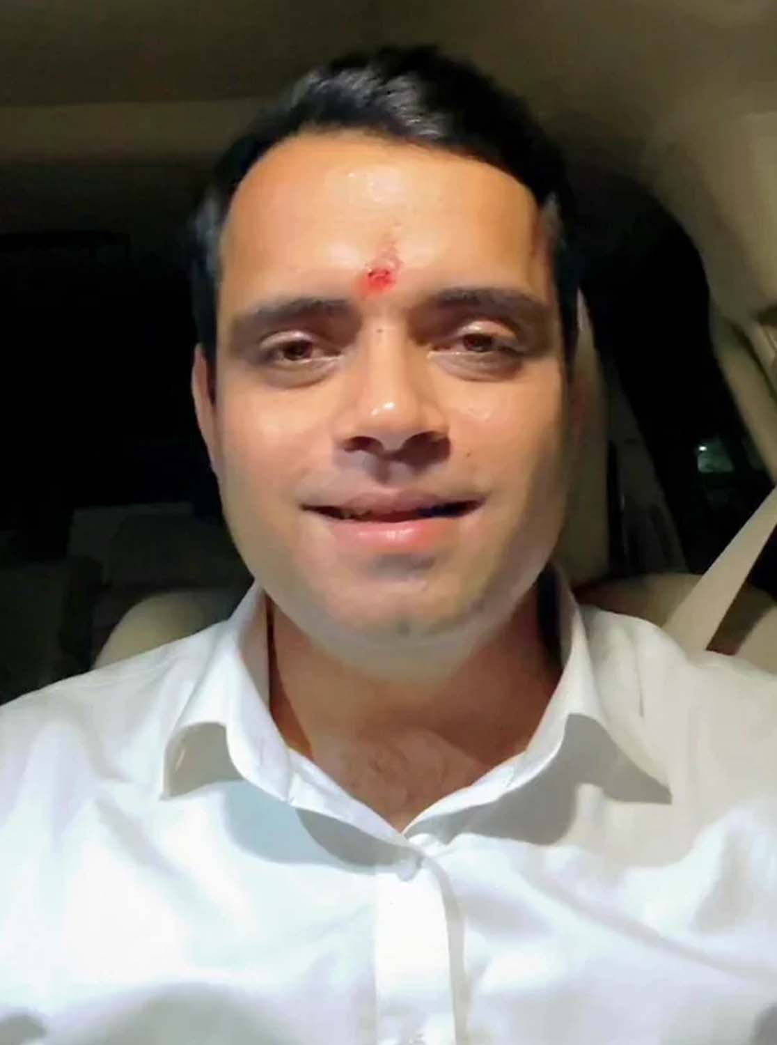 कांग्रेस नेताओं को नजरबंद करना लोकतंत्र पर हमला: वर्धन यादव