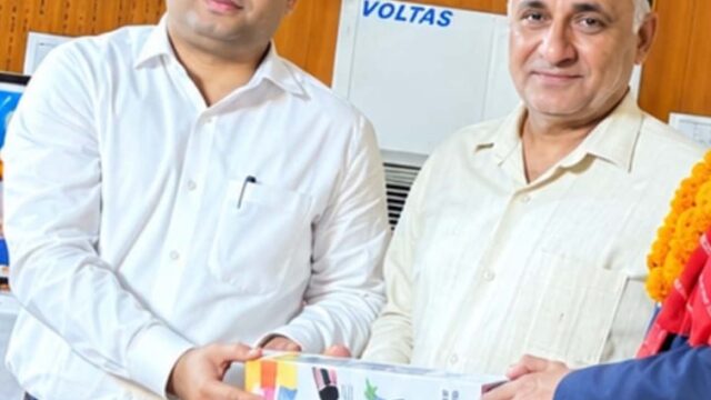 खून से इंसानियत की कहानी लिखकर रक्त योद्धा बने राजेश डुडेजा