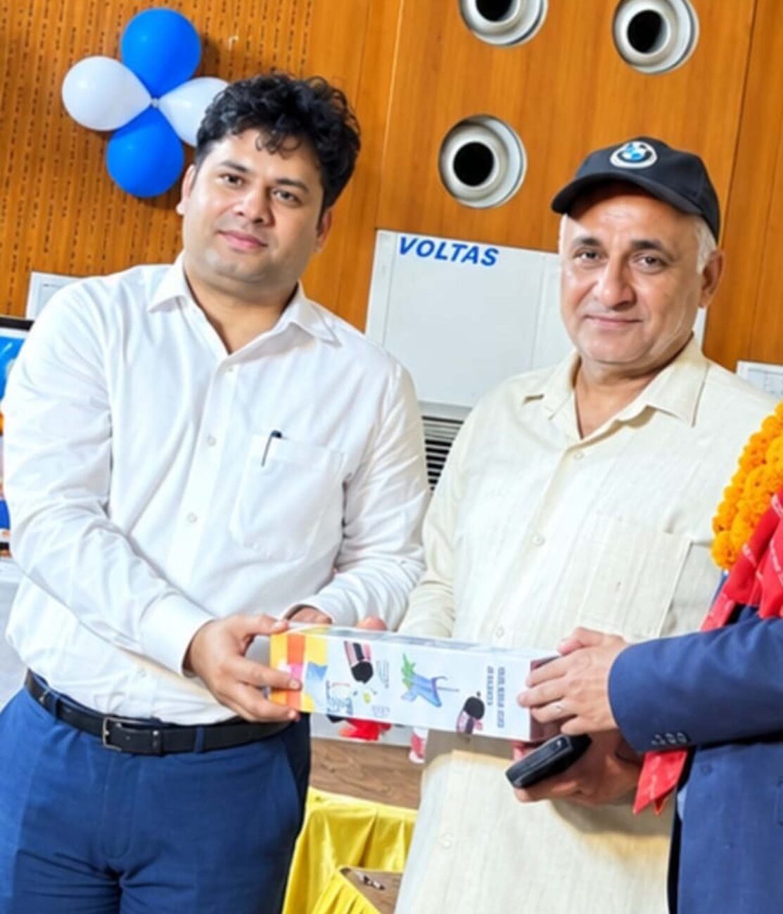खून से इंसानियत की कहानी लिखकर रक्त योद्धा बने राजेश डुडेजा