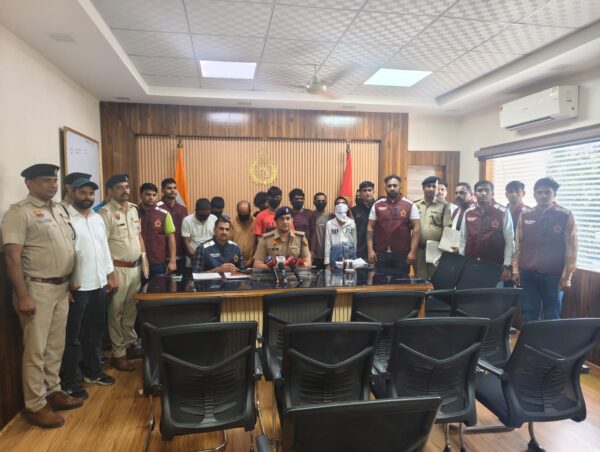 फरीदाबाद में वाहन चोरी के पांच गिरोहों का भंडाफोड़