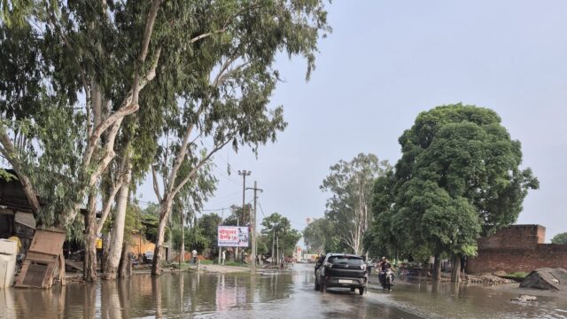 भारी बारिश के चलते जल भराव से जनता बुरी तरह त्रस्त, वर्षा आने पर क्षेत्रवासियों का घबराता है दिल