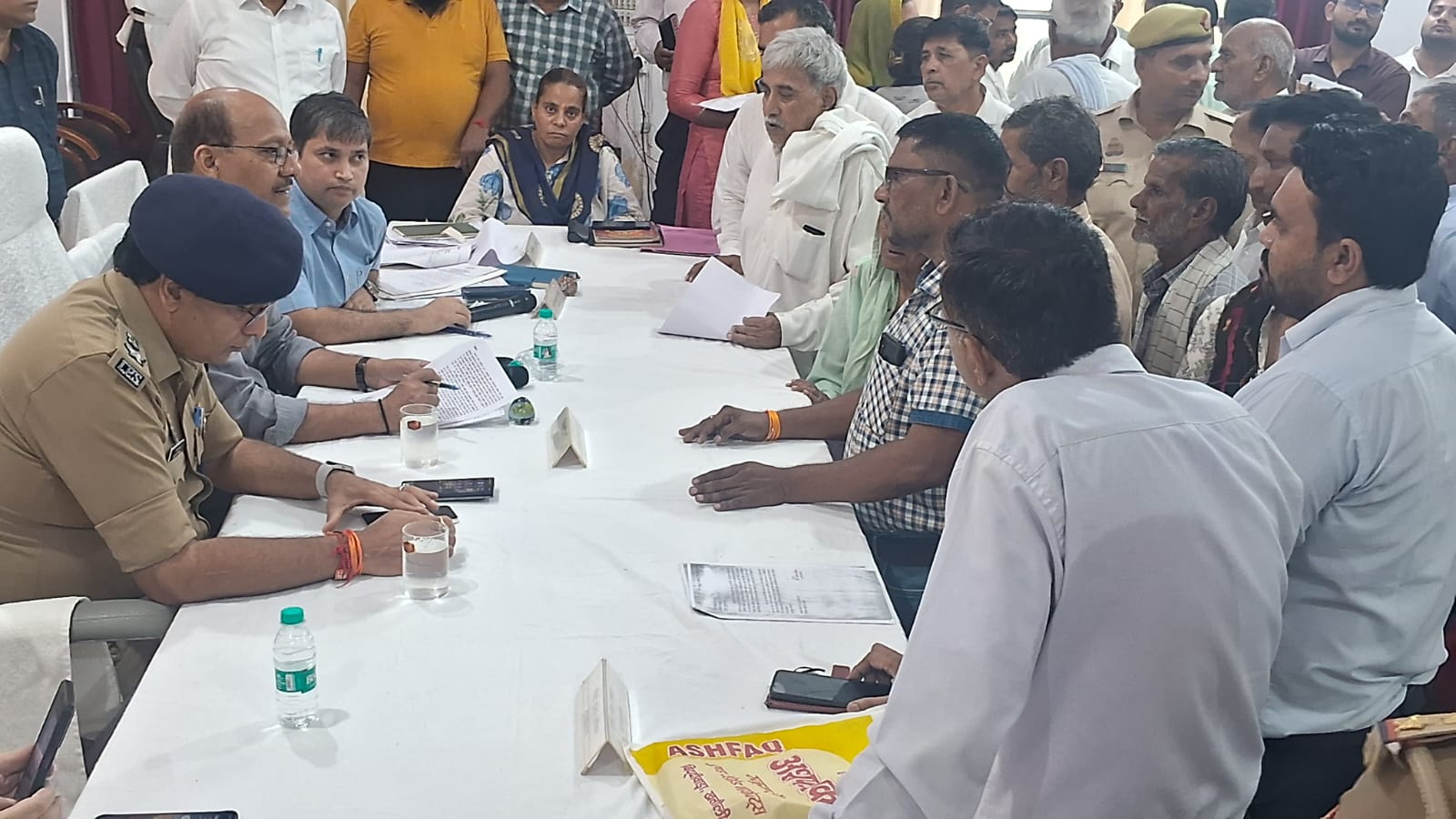 समाधान दिवस में डीएम-एसएसपी ने सुनीं जनसमस्याएं