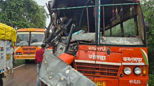 रोडवेज बसों की आमने-सामने भिड़ंत, मासूम की मौत; 13 घायल