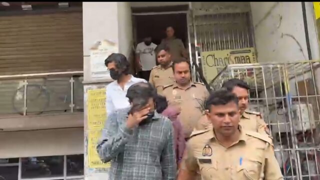 पुलिस चौकी के बगल में चल रहा था फर्जी कॉल सेंटर, 16 गिरफ्तार