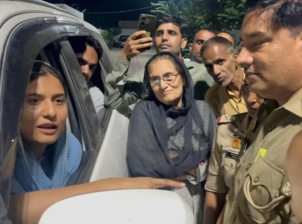 सहारनपुर जाने से रोकी गईं इकरा हसन, मस्जिद ध्वस्तीकरण को बताया गैरसंवैधानिक, हाई कोर्ट जाने की घोषणा