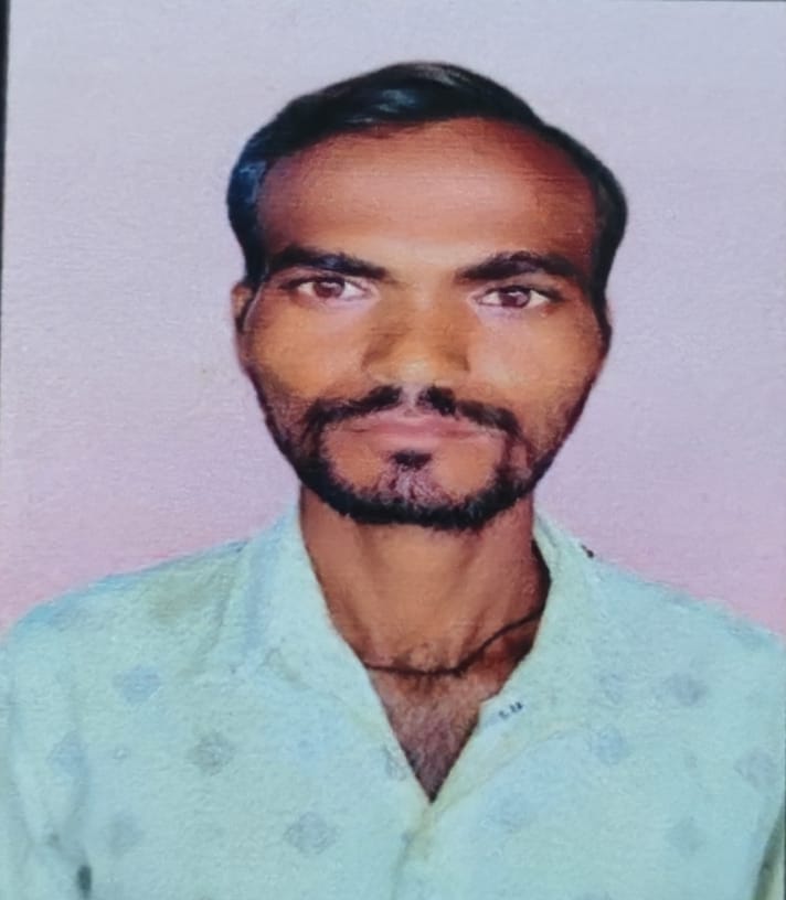 ई-रिक्शा चार्जिंग चेक करने पहुंचे चालक की करंट लगने से मौत