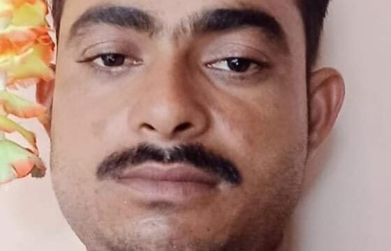 मौरंग के ढेर पर मिला मजदूर का गला रेता शव