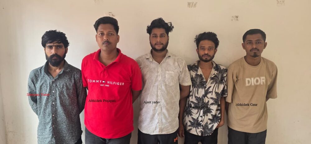 गोरखपुर में अंतरराज्यीय अवैध असलहा तस्करी गिरोह का भंडाफोड़, पांच गिरफ्तार
