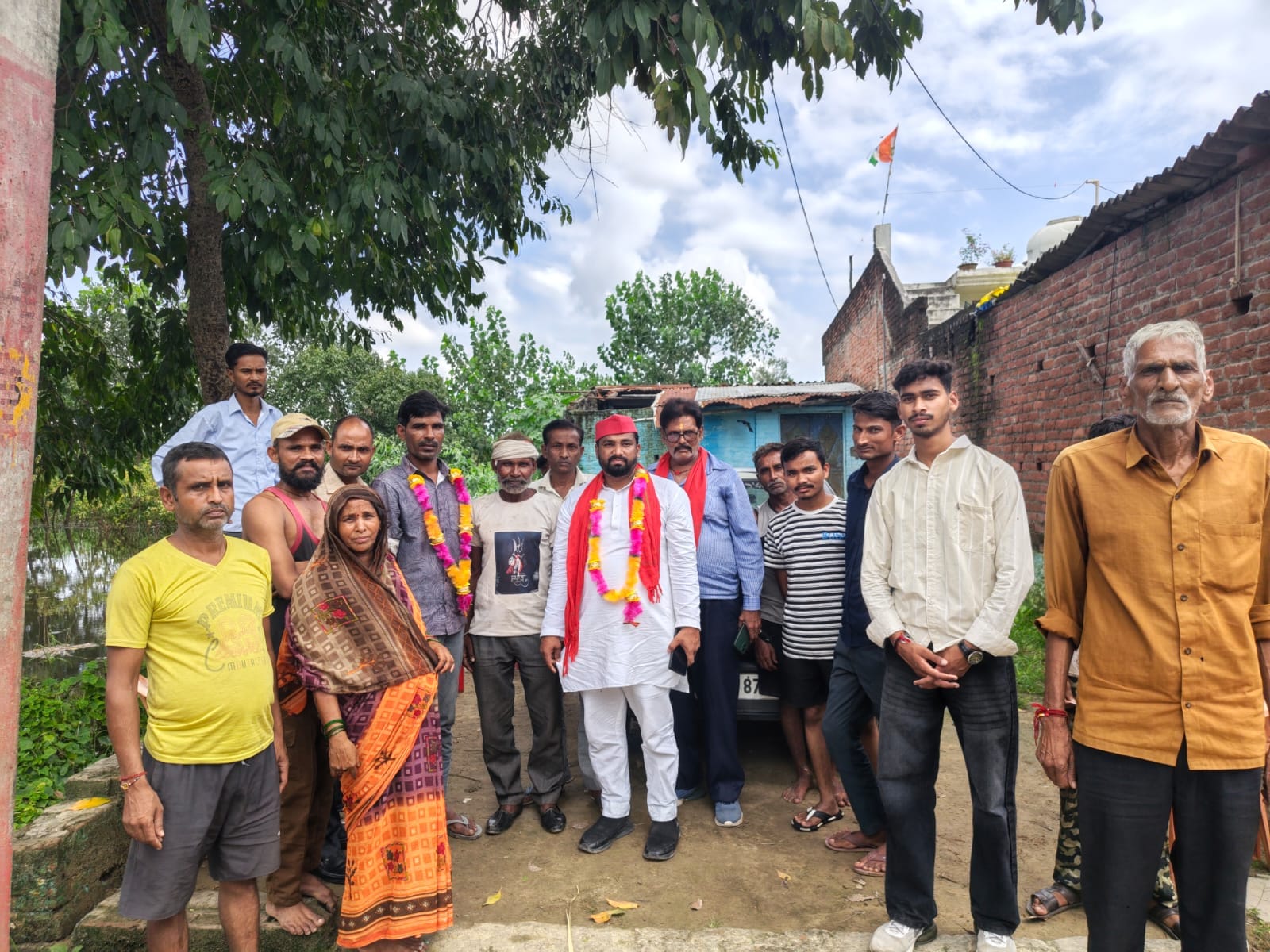 पीलीभीत विधानसभा में सतेन्द्र मौर्य का बूथ स्तर पर जनसंपर्क, 2027 के लिए सपा समर्थन की अपील