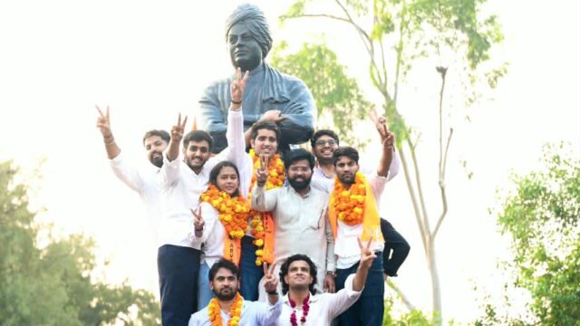 एबीवीपी ने डूसू के तीन पदों पर लहराया परचम निर्दलीय उम्मीदवार दीपांशु शौकीन बने उपाध्यक्ष