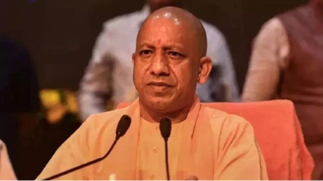 छोटी घटनाओं को बड़ा बनने से रोकें अधिकारी, लापरवाही बर्दाश्त नहीं होगी: CM योगी