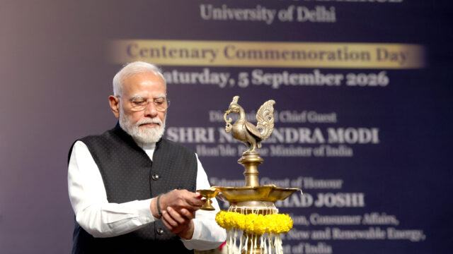 आसान नहीं है नरेंद्र मोदी होना