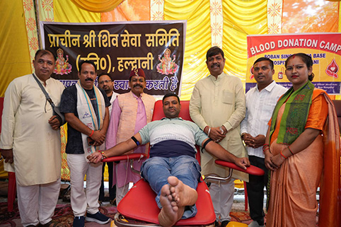 गणेश महोत्सव के तीसरे दिन 116 लोगों ने किया रक्तदान