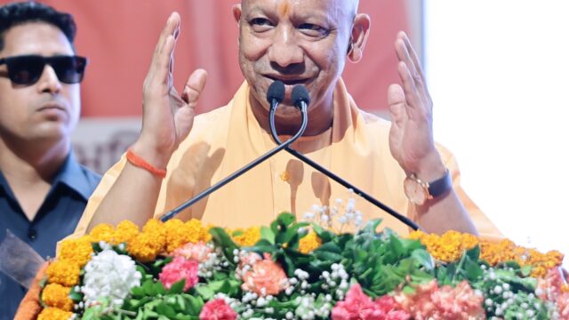 विदेशी आक्रांताओं ने मंदिरों को तोड़ा, लेकिन भक्ति नहीं डिगा पाएः योगी