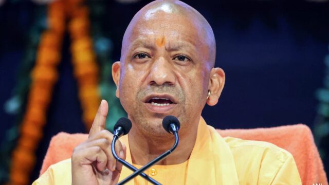 योगी सरकार की सख्ती, लापरवाही पर अधिशासी अभियंता निलंबित