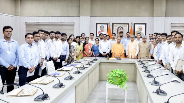 सरकारी सेवाओं में पारदर्शिता व योग्यता सुनिश्चित करना सरकार का लक्ष्यः योगी
